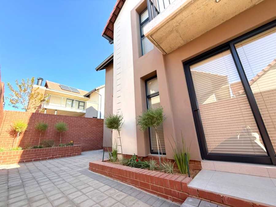To Let 3 Bedroom Property for Rent in Wild Olive Estate Free State